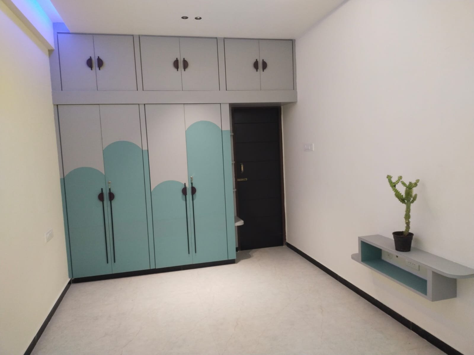 Polished flooring interior project